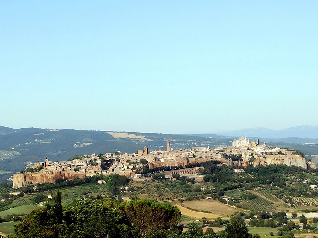 GLI ANTICHI SPLENDORI DI VELZNA: ANELLO DELLA RUPE DI ORVIETO