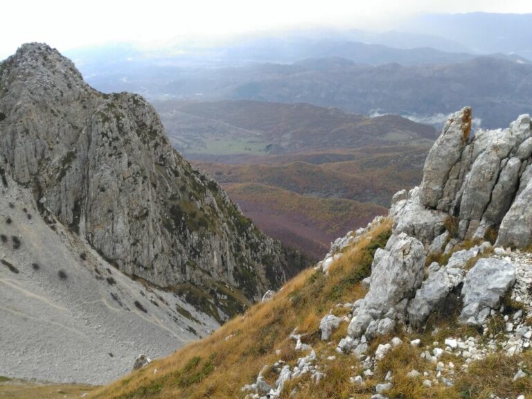 MONTE SIRENTE, DALLO CHALET ALLA VETTA